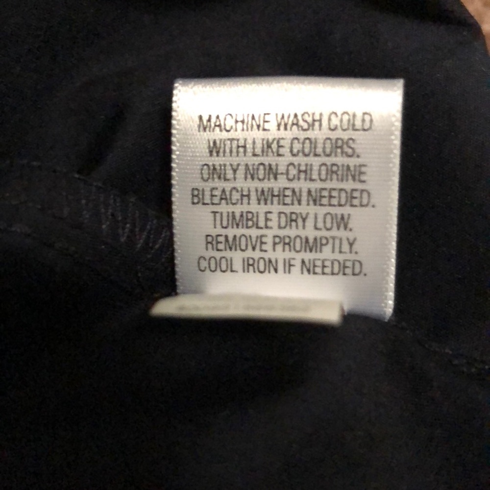 Navy blue button down - Picture 4 of 4